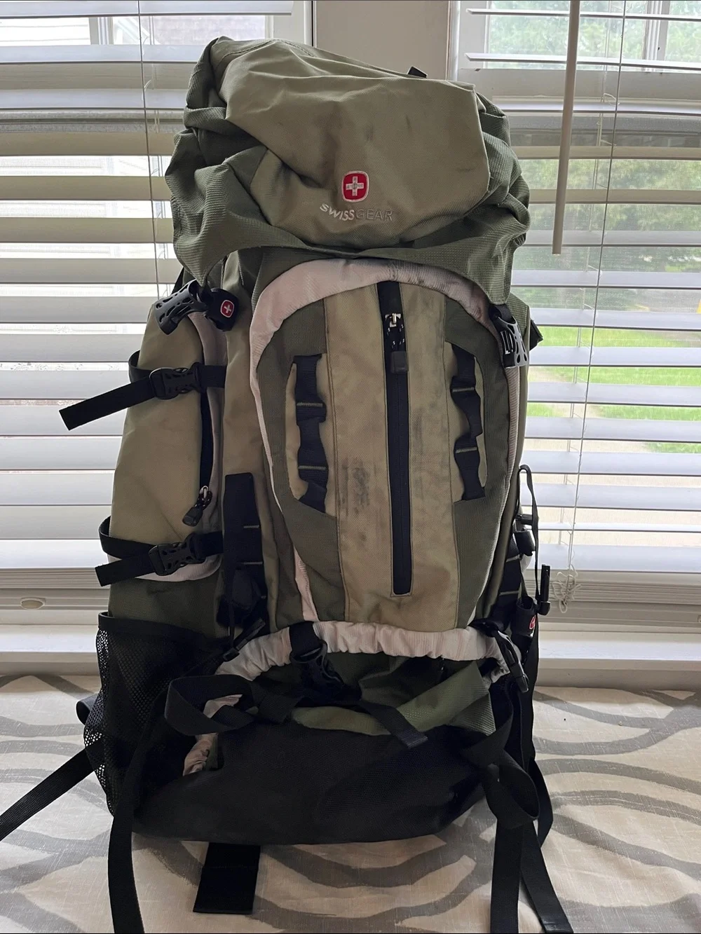 SwissGear Olive Green Hiking Backpack with Light Trim
